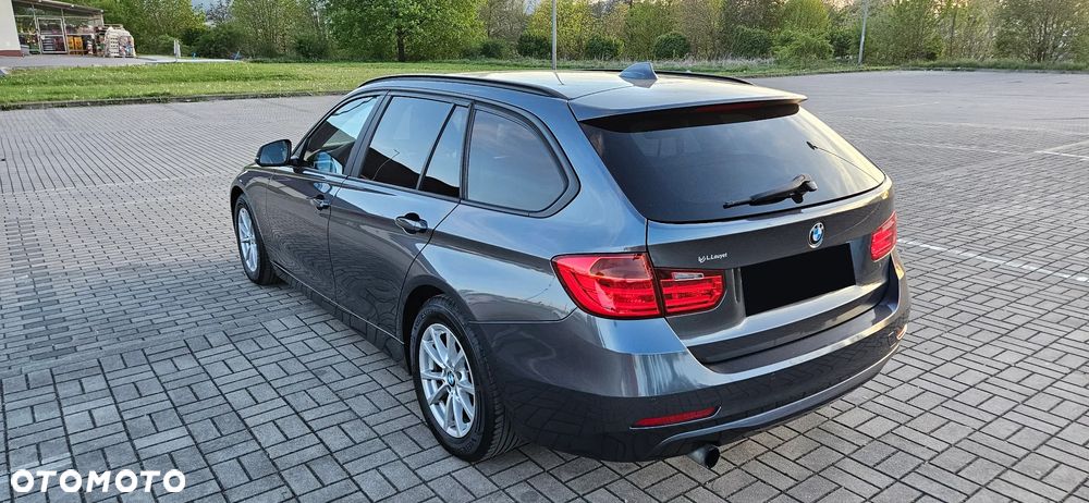 BMW Seria 3 316i Luxury Line - 3