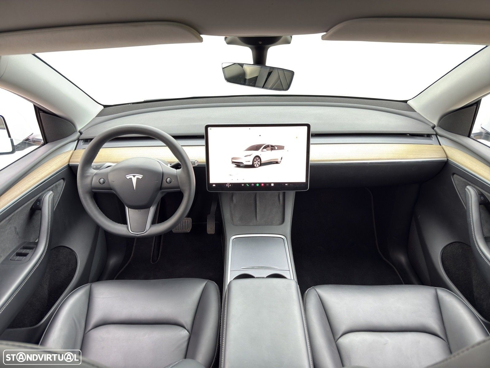 Tesla Model Y RWD - 10