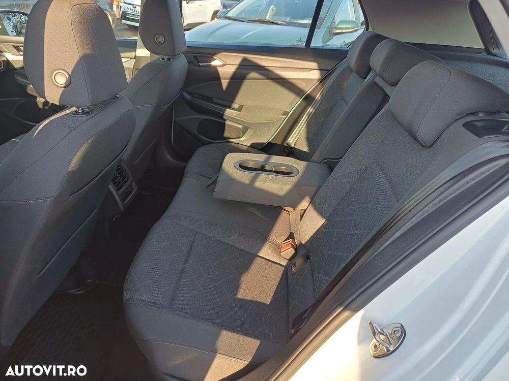 Volkswagen Golf 1.5 TSI ACT Life - 9
