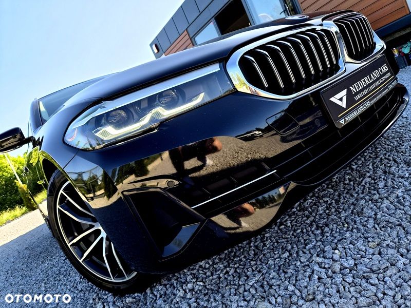 BMW Seria 5 530e xDrive - 4