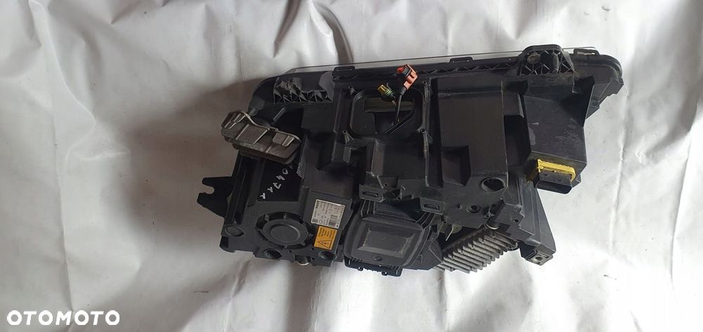 VOLVO FH4 LAMPA LEWA BI XENON 21221138 - 3