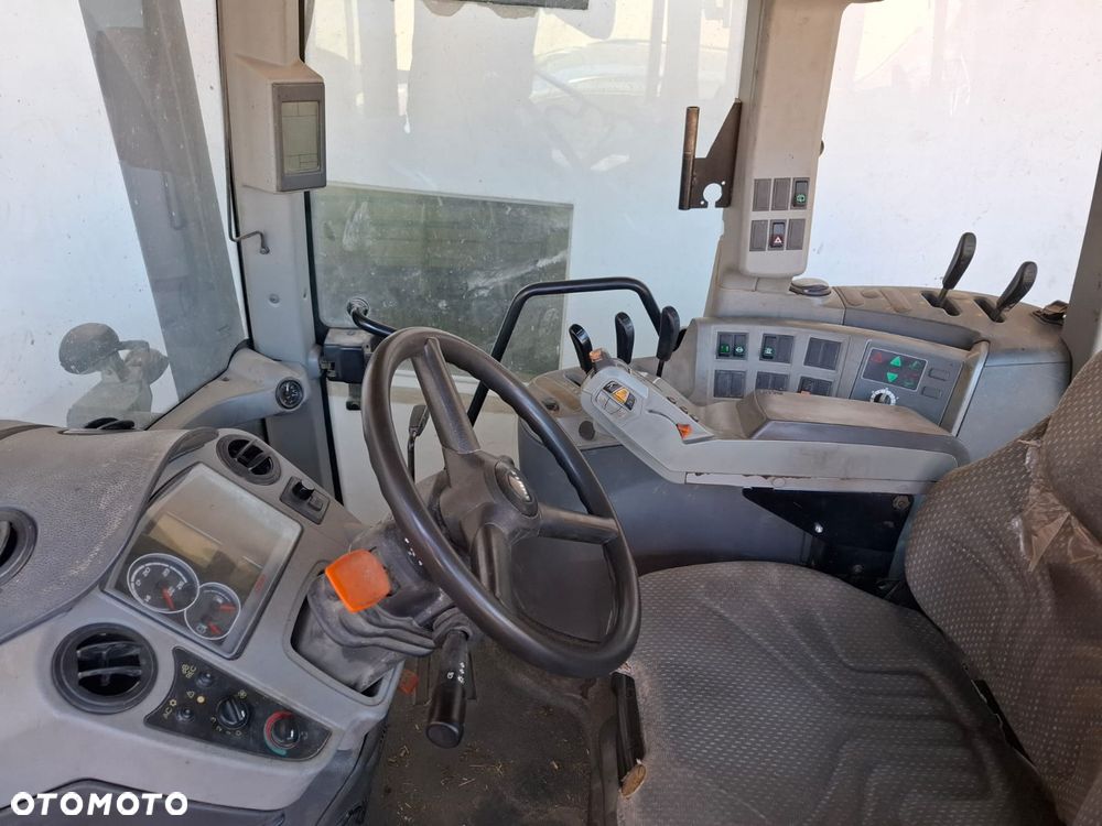 Claas ARION 640 CIS - 8