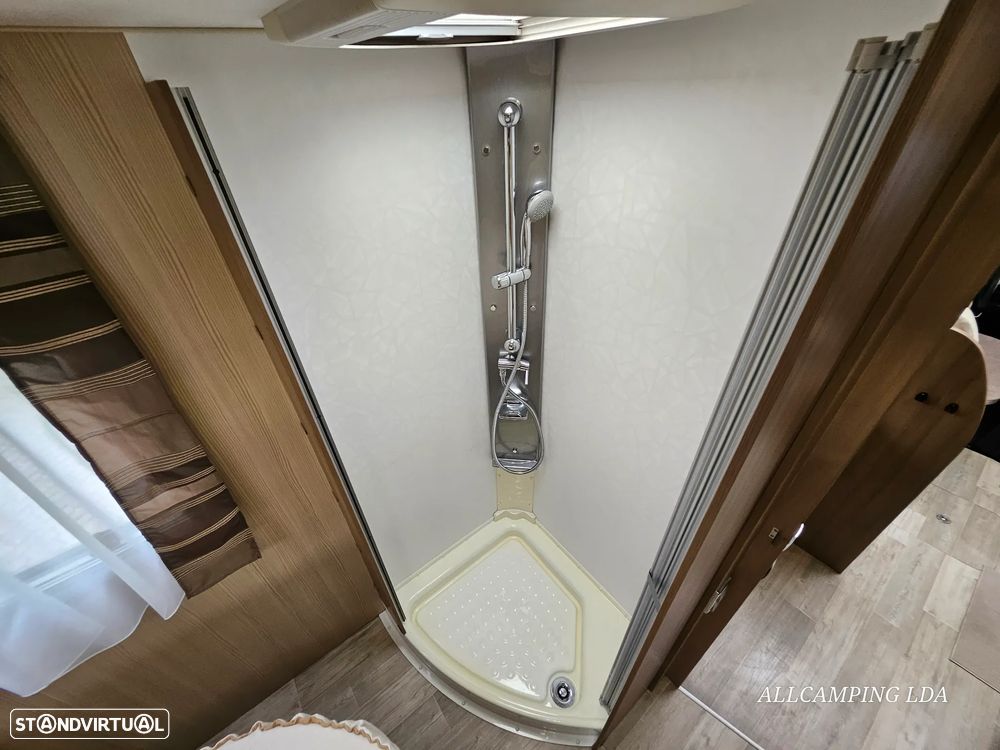 Pilote Aventura G740 CAMA CENTRAL/BASCULANTE - 34