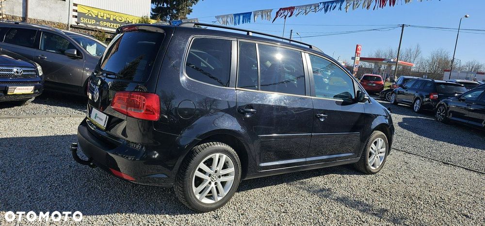Volkswagen Touran - 9