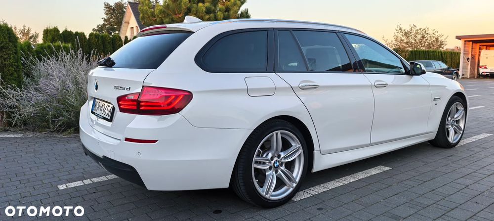 BMW Seria 5 525d xDrive - 6