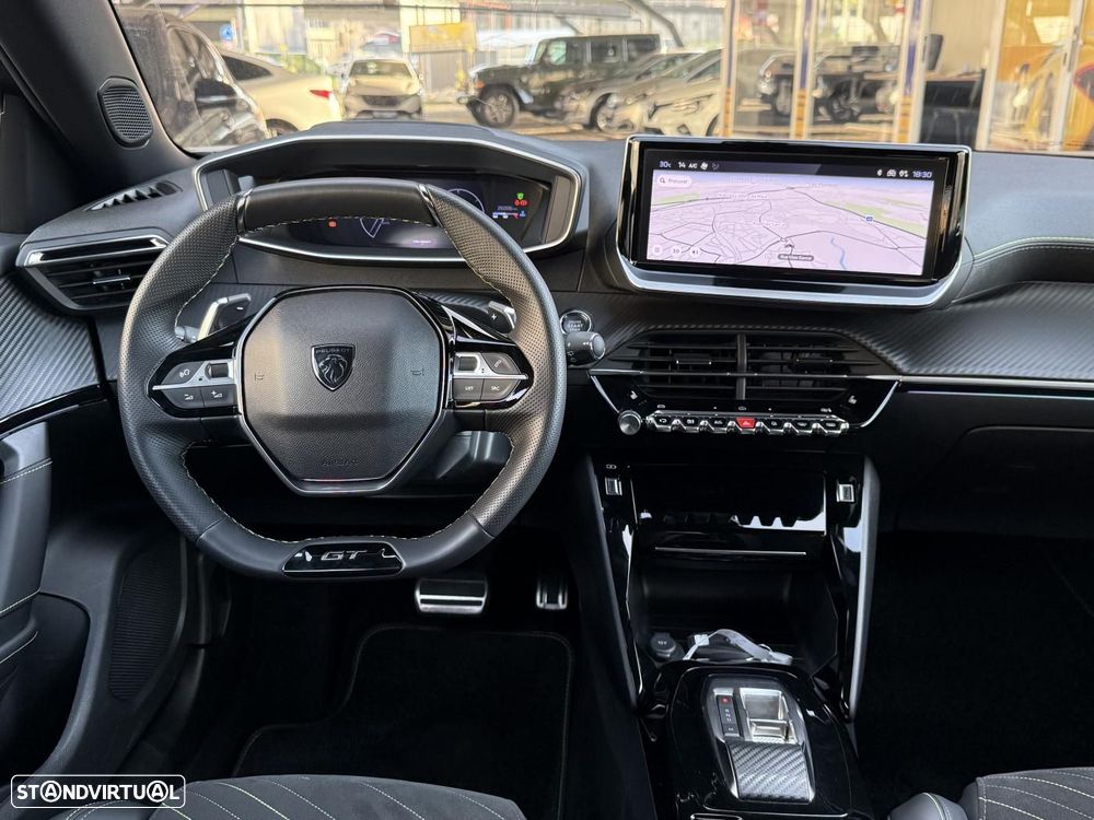 Peugeot 2008 1.2 PureTech GT EAT8 - 40