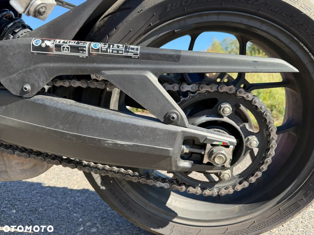 Honda CBR - 11