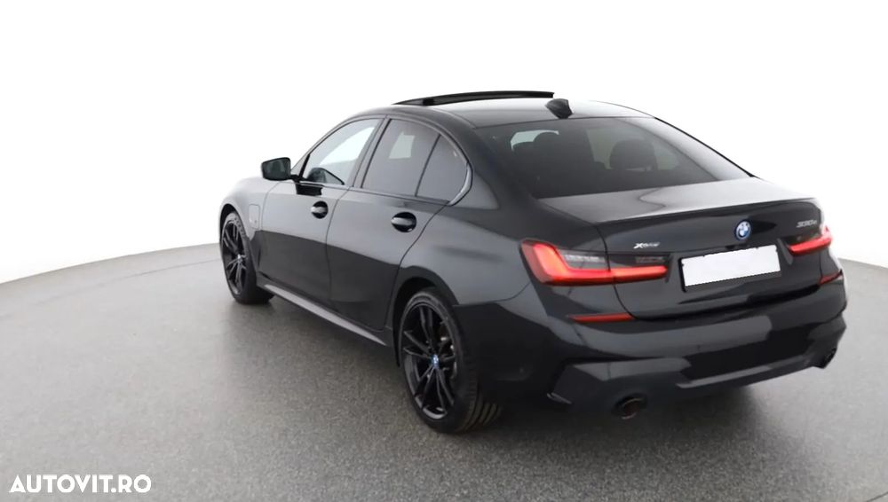 BMW Seria 3 330e iPerformance AT M Sport - 4