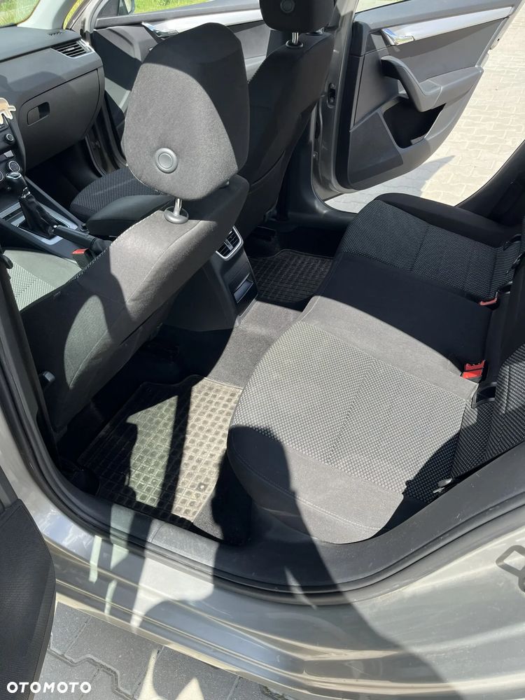 Skoda Octavia 1.4 TSI Ambition - 9