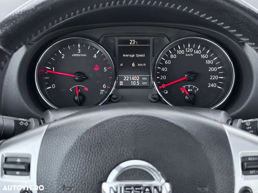 Nissan Qashqai - 12