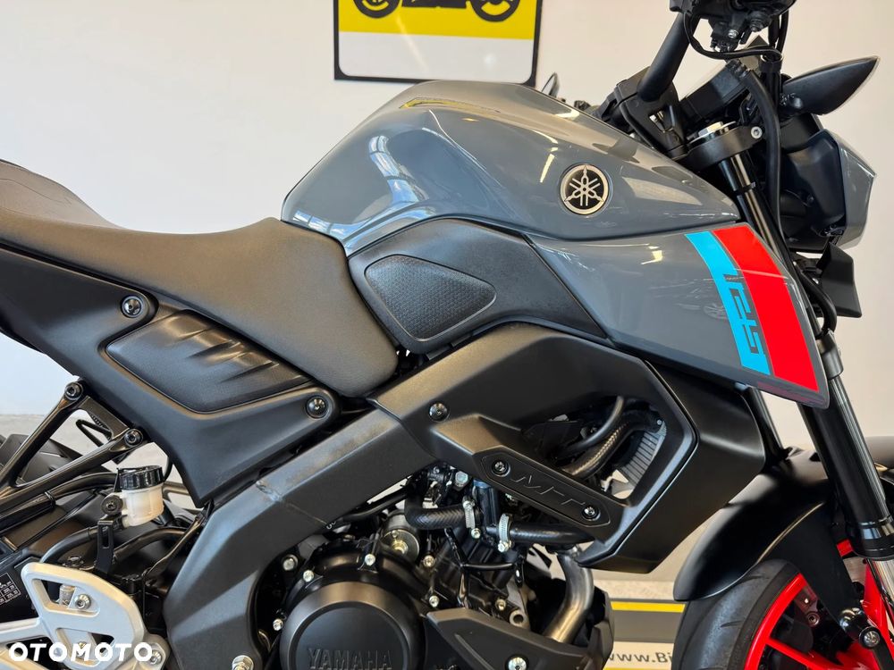 Yamaha MT - 12