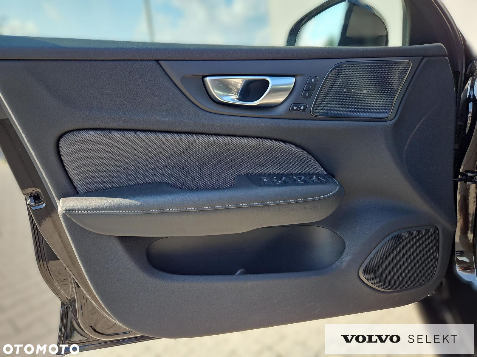 Volvo S60 B5 B AWD Plus Dark - 15