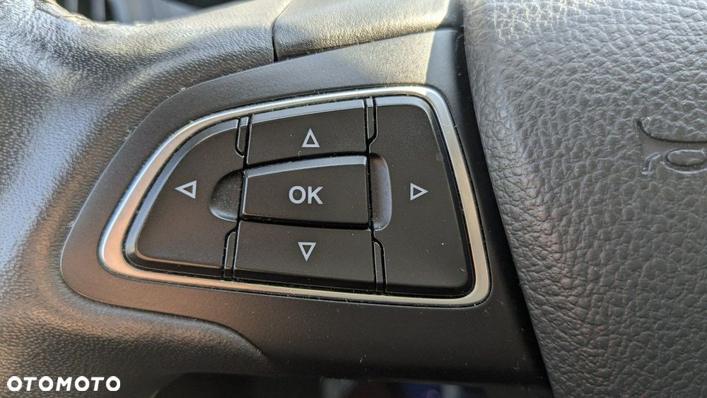 Ford Focus - 25