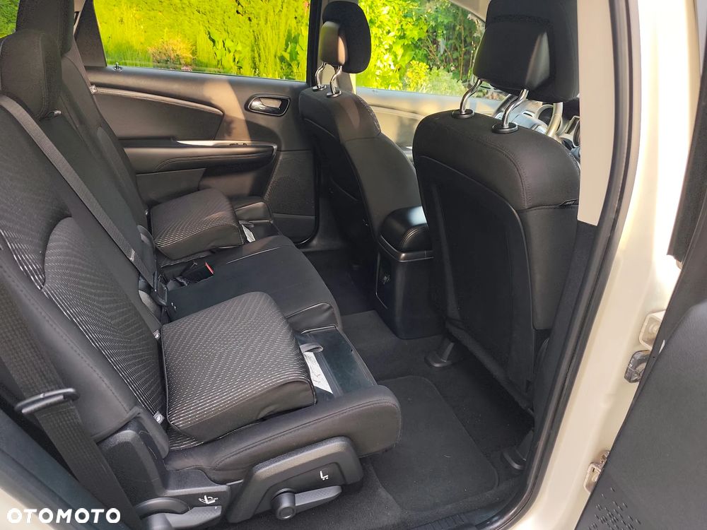 Fiat Freemont 2.0 Multijet Lounge - 16