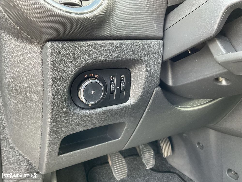 Opel Corsa 1.3 CDTi Enjoy - 21