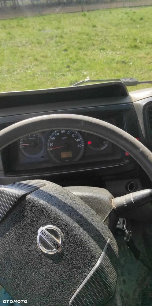 Nissan cabstar - 8