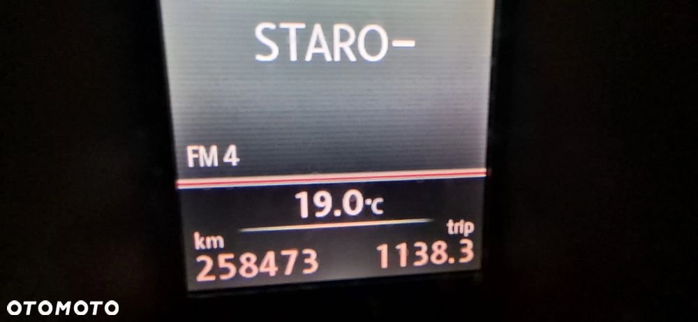 Volkswagen Passat 2.0 TDI Highline - 37