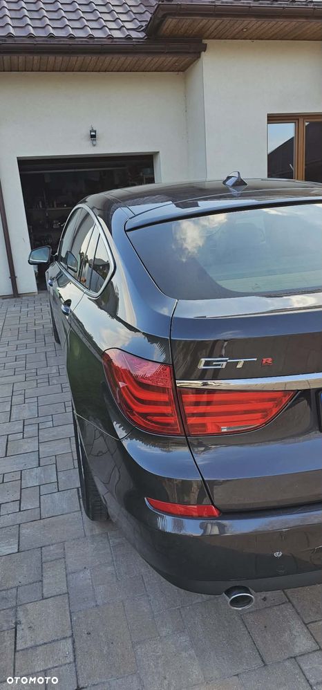 BMW 5GT - 12