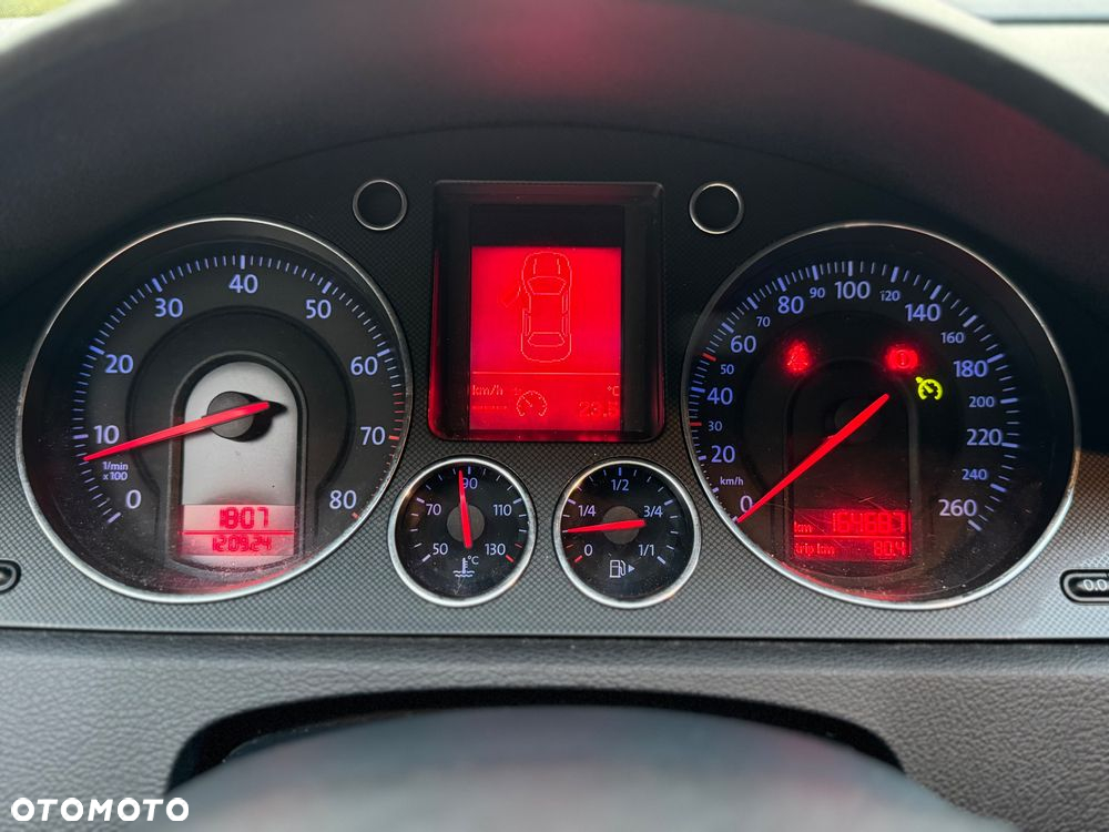 Volkswagen Passat - 26