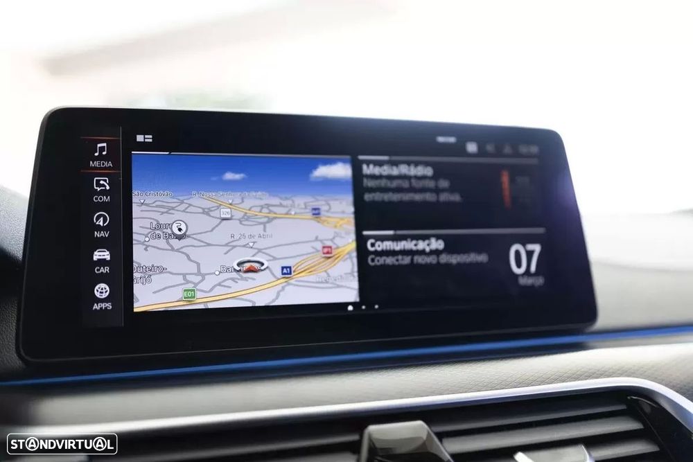 BMW 530 e Pack Desportivo M - 19