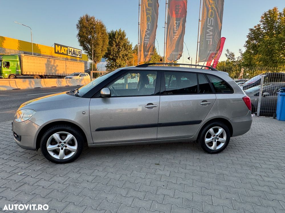 Skoda Fabia 1.6 16V Combi Tiptronic Elegance - 37