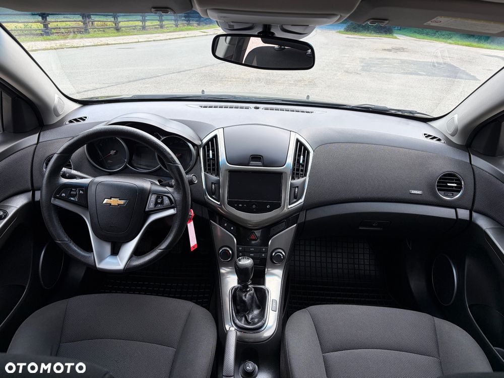 Chevrolet Cruze 1.6 LT+ - 10