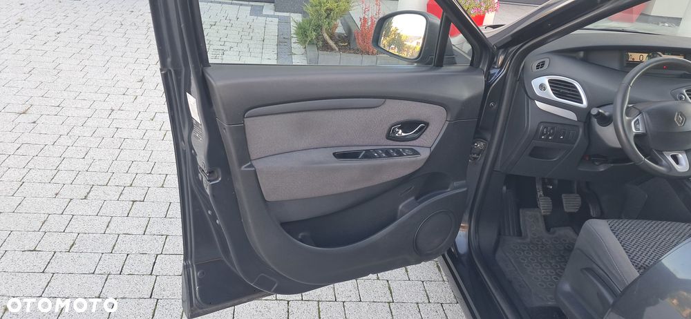 Renault Scenic - 19