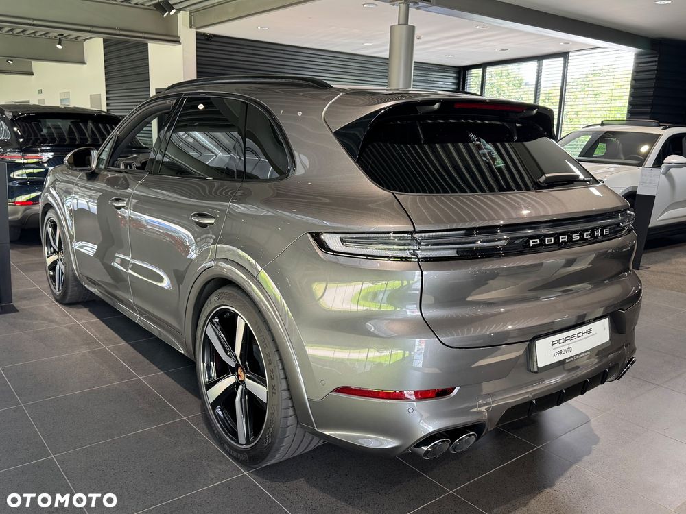 Porsche Cayenne S - 3