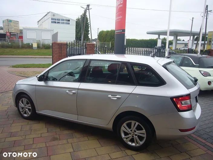 Skoda Fabia 1.0 TSI Ambition - 10