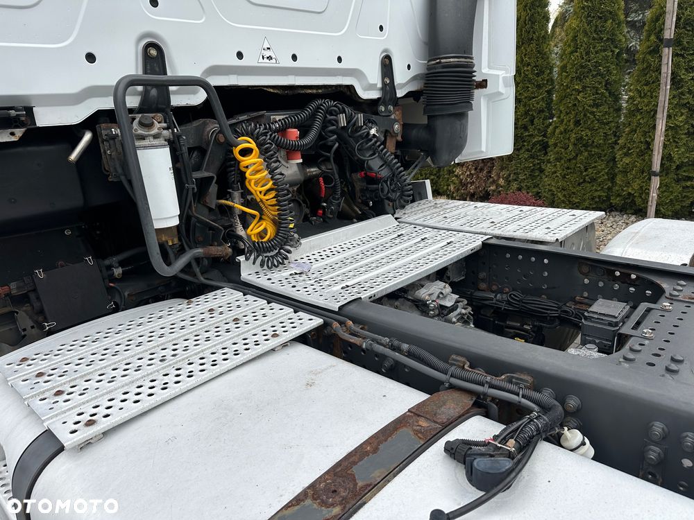 Mercedes-Benz 18 45 EURO 5 - 7