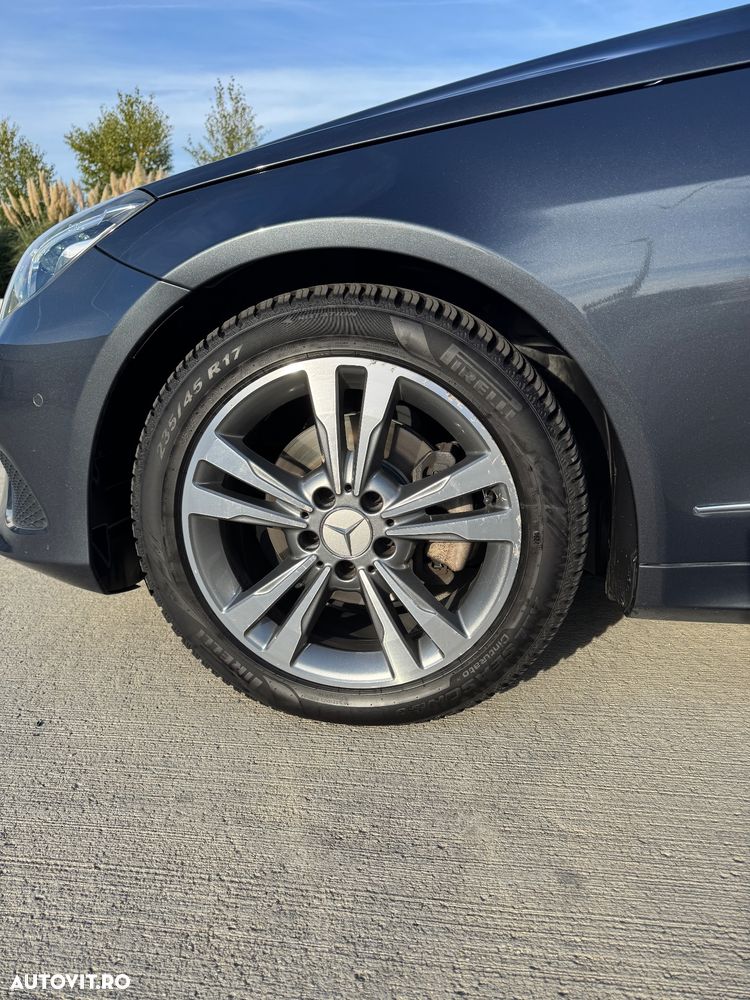 Mercedes-Benz E - 9