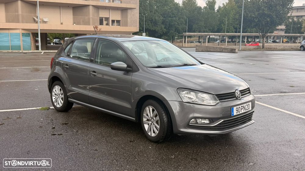 VW Polo 1.0 Confortline - 2