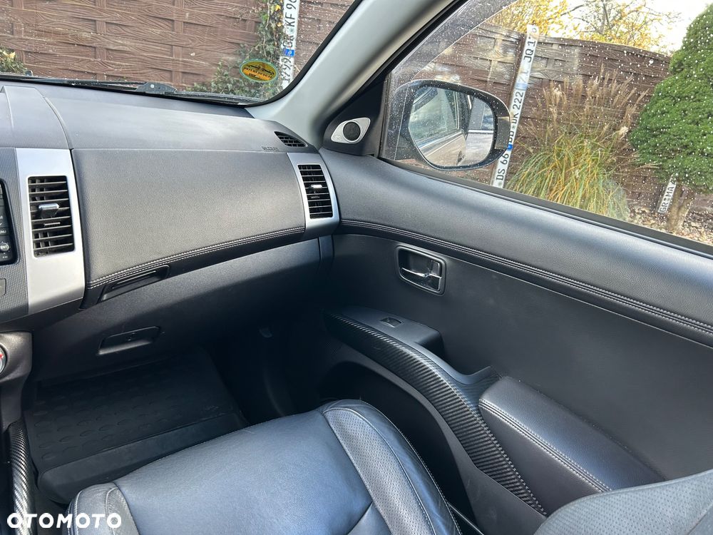 Mitsubishi Outlander 2.2 DI-D 4WD Instyle - 36