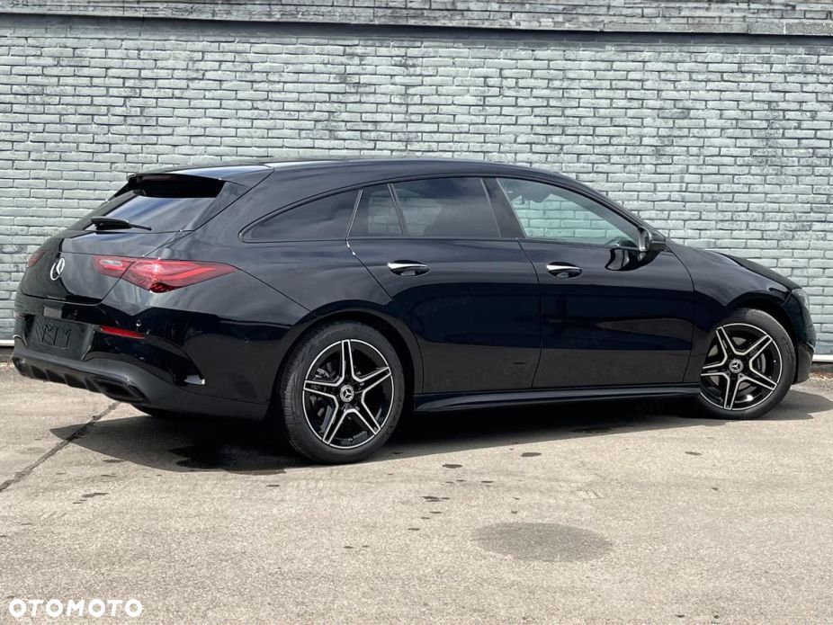 Mercedes-Benz CLA - 4