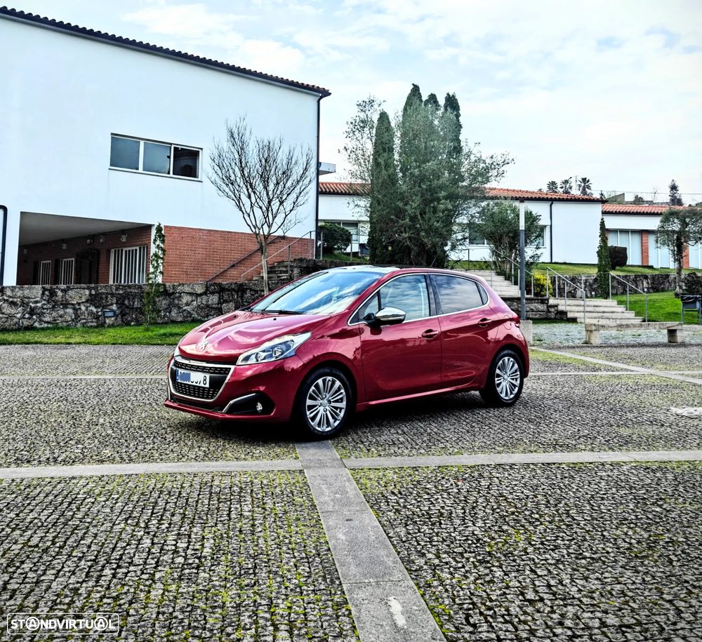 Peugeot 208 1.2 PureTech GT Line - 21