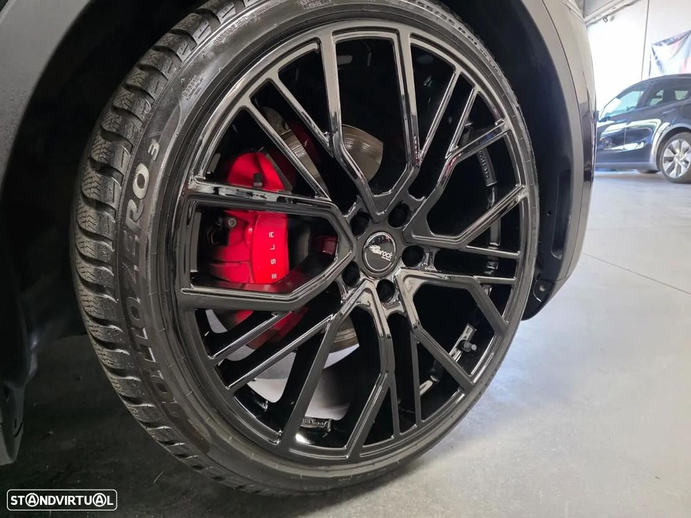 Tesla Model Y Performance Dual Motor AWD - 16