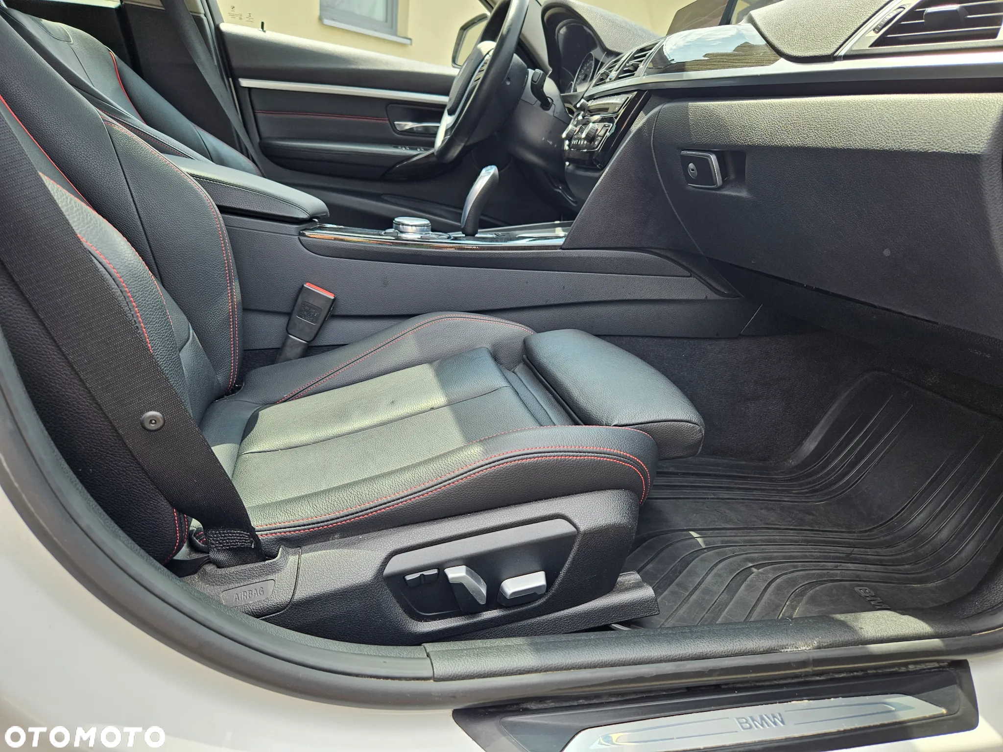 BMW Seria 3 320i xDrive Sport Line - 20