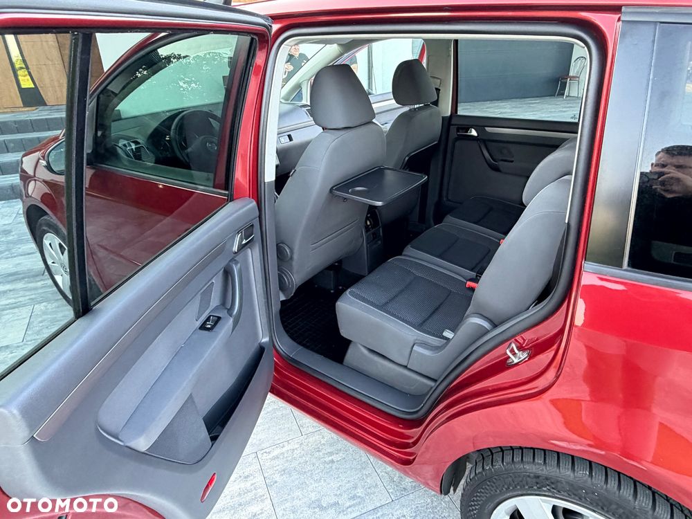 Volkswagen Touran 1.6 TDI DPF BlueMot Comfortline - 27