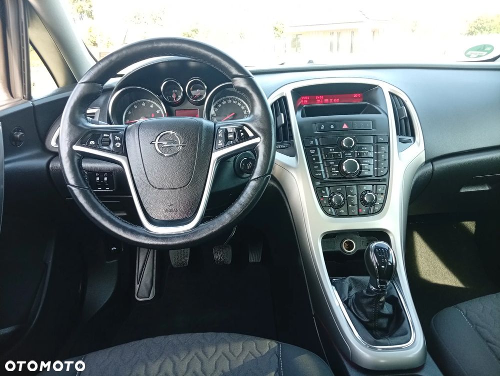 Opel Astra 1.4 T Active EU6 - 26
