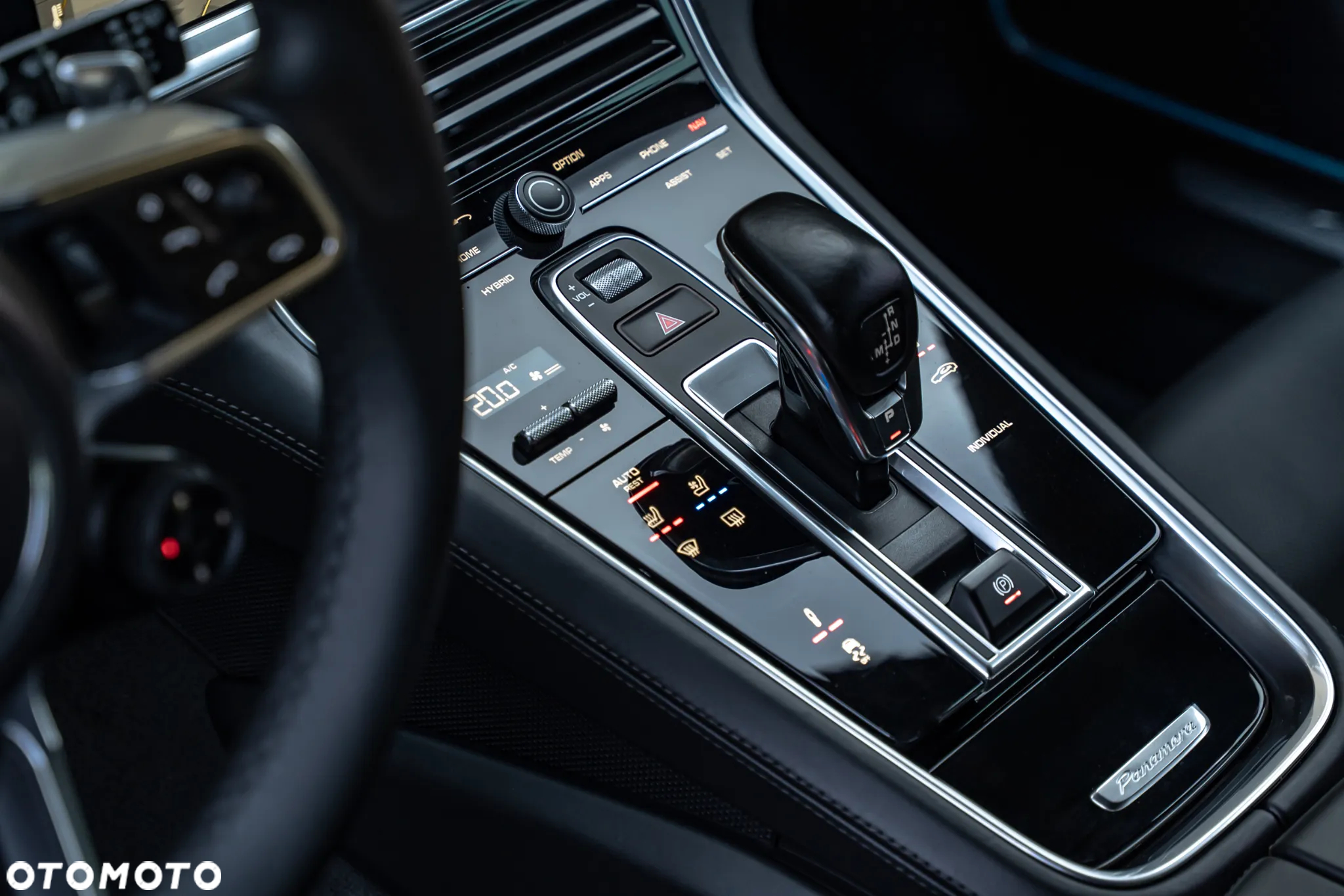 Porsche Panamera 4 e-Hybrid Sport Turismo - 27