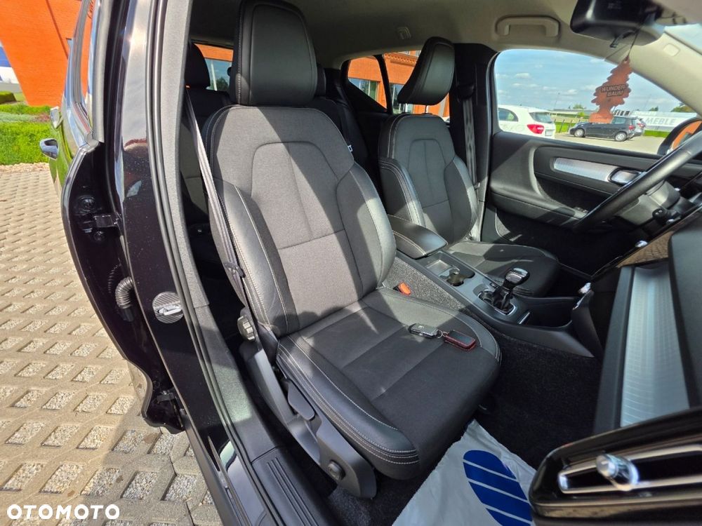 Volvo XC 40 - 26