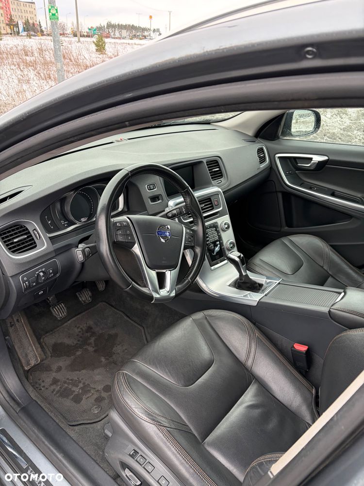 Volvo V60 Cross Country D4 Summum - 11