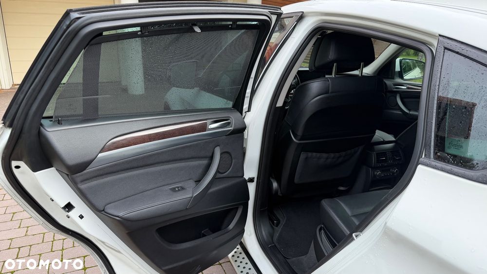BMW X6 - 24