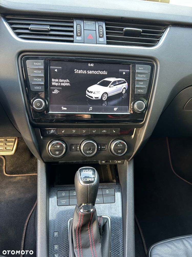 Skoda Octavia 2.0 TSI DSG RS 245 - 25