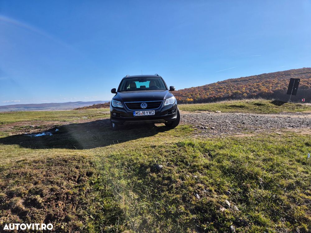 Volkswagen Tiguan - 8