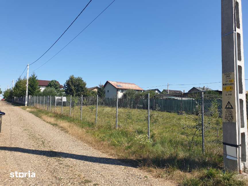 MIROSLAVA – IASI- Teren intravilan intre case cu utilitati langa teren - Imagine principală: 4/12