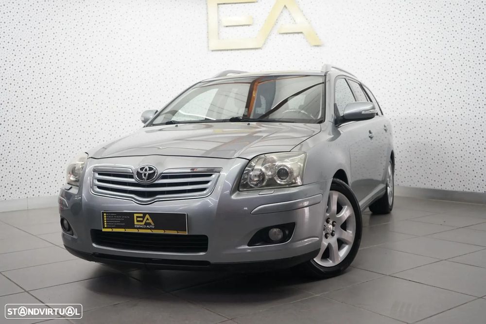 Toyota Avensis SW 2.0 D-4D Exclusive - 3