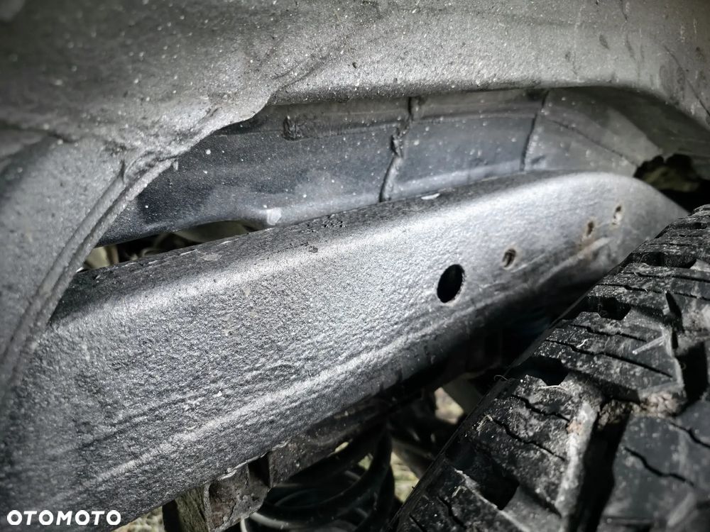 Nissan Pathfinder - 17