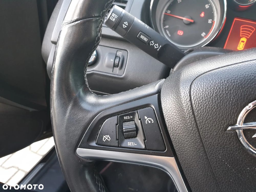 Opel Insignia 2.0 CDTI Cosmo - 19