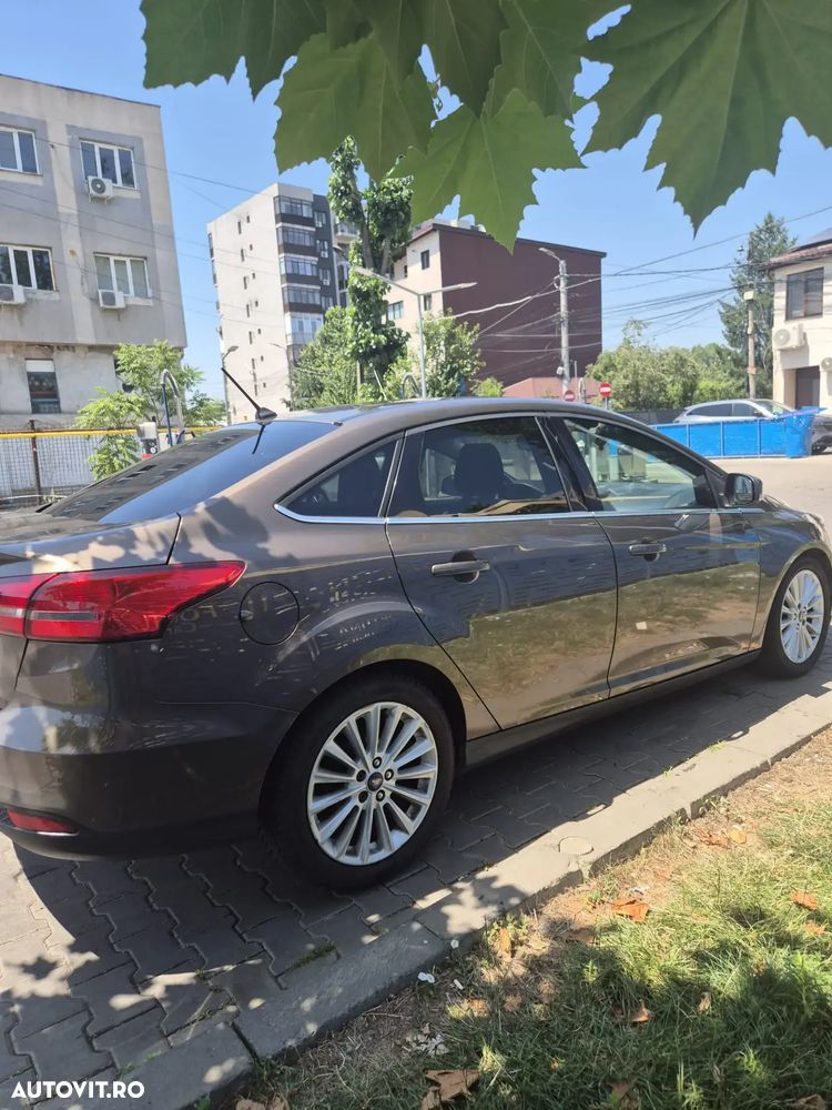 Ford Focus 1.0 EcoBoost Titanium - 2